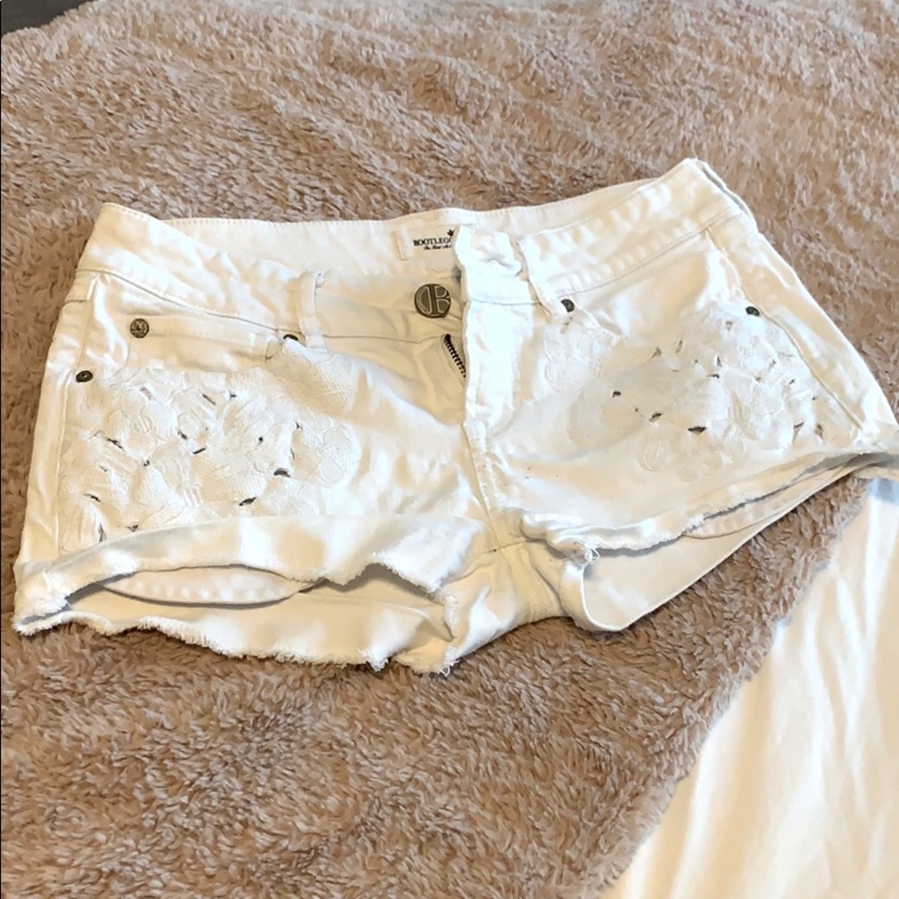 White lace front shorts